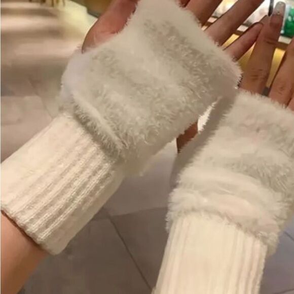 Cozy White Fuzzy Fingerless Winter Gloves Women’s Soft Warm Hand Warmers - Picture 2 of 6